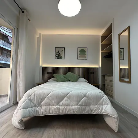 Проживание в семье Granada *